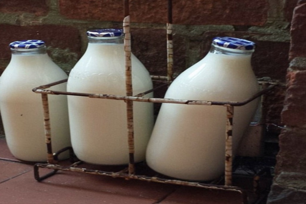 Hang a vintage milk cap